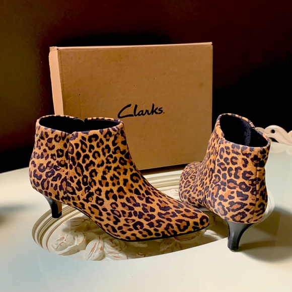 Clarks Linvale Sea Leopard print kitten heel bootie - Picture 3 of 7